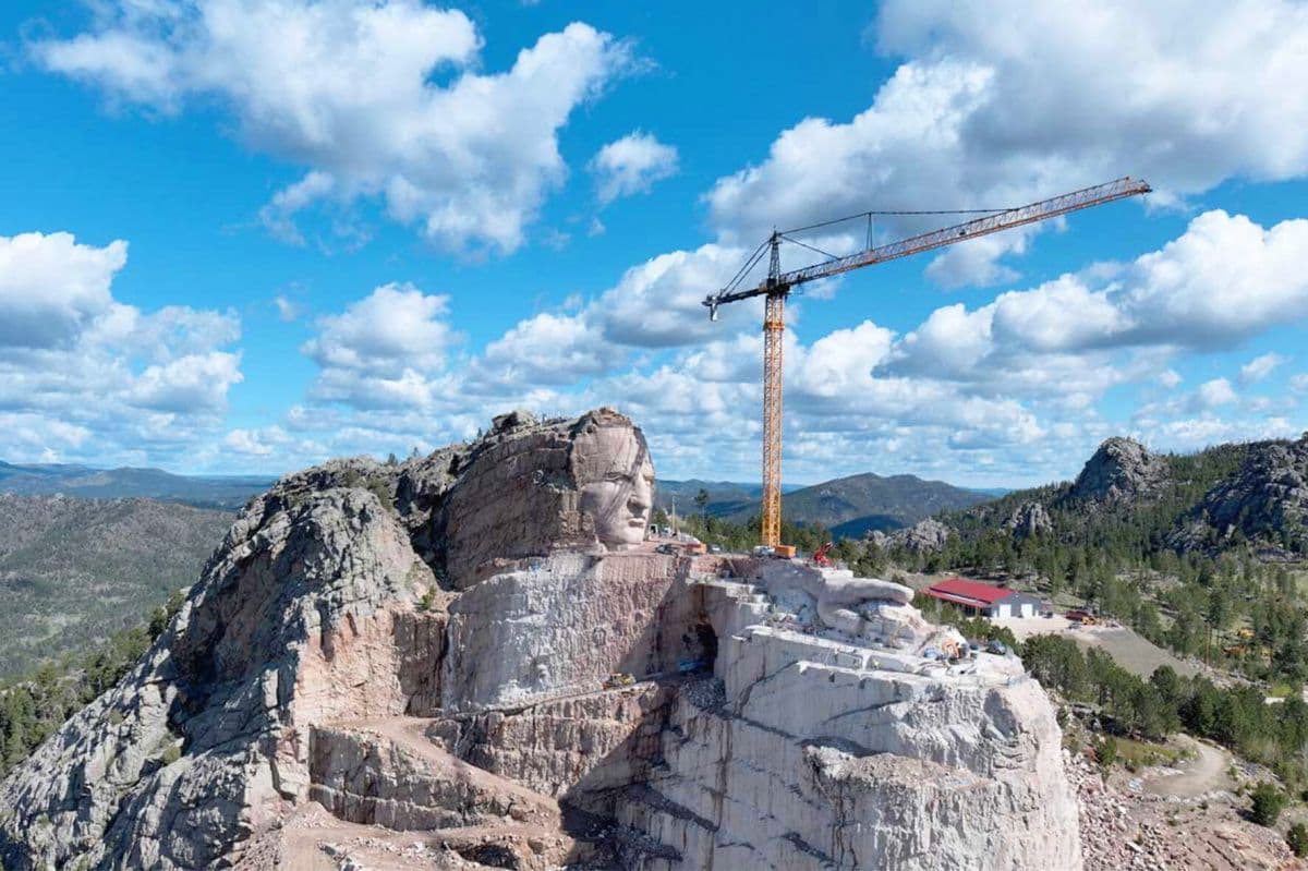 Another Liebherr 1000 EC-H Joins Crazy Horse Memorial Project in S.D.