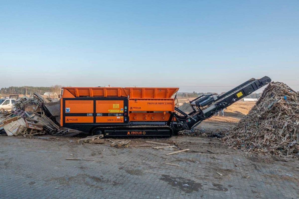 Thompson Equipment, 3R-Machinery Bring Pronar, Screenpod Equipment to New England Contractors