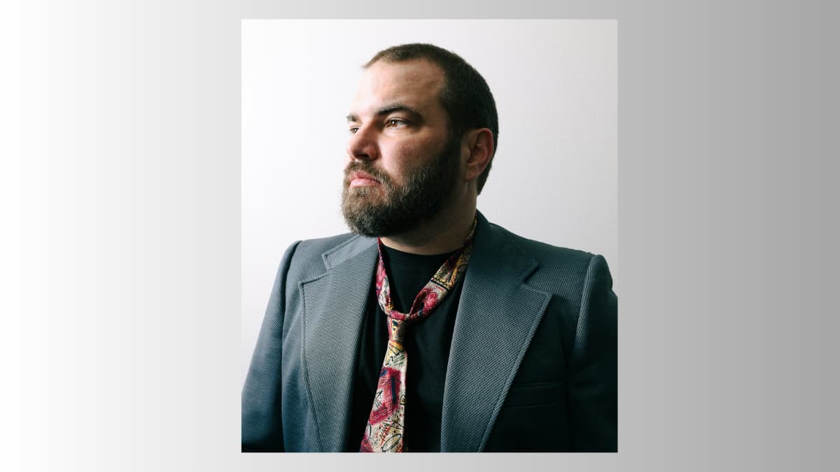 CS Hellmann Shares Hazy Guitar Rocker “Don’t Let The Songbirds Cry”