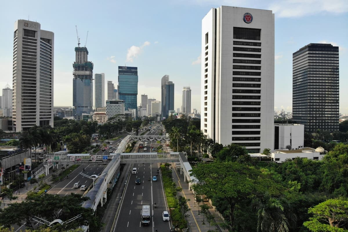 Indonesia Ends Nationwide EV Tax Breaks, Shifts Control to Regions