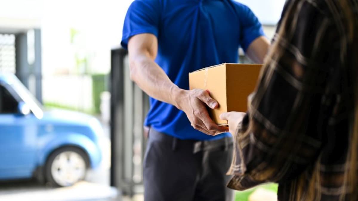 EasyGroup Acquires Svelta Courier to Launch easyCourier