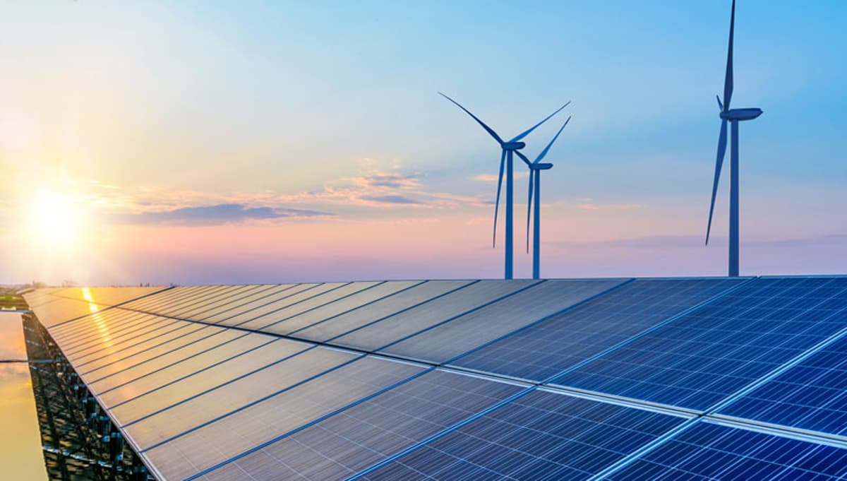Renewables Overtake Gas in Global Power Generation for the First Time