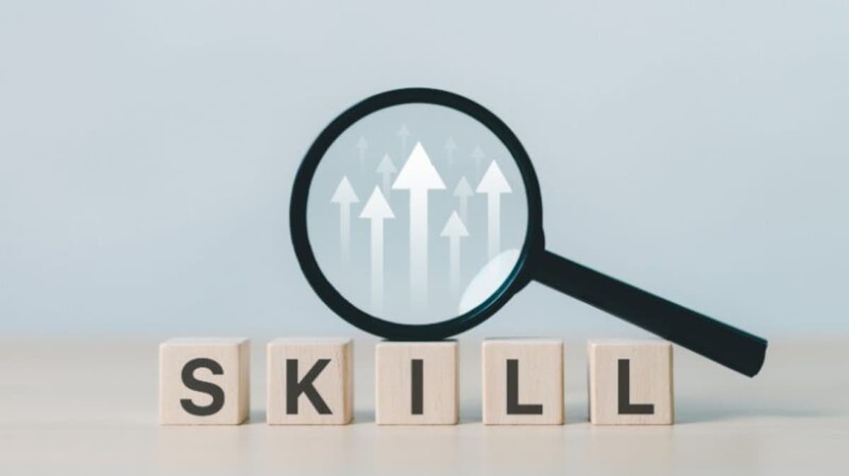 Why Your LMS Dashboards Are Lying To You: Completion Rates ≠ Skill Growth