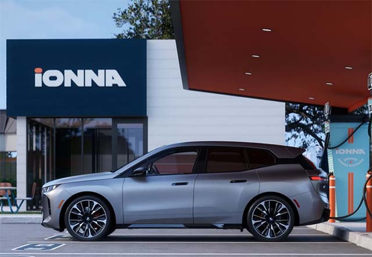 BMW, MINI EV Drivers Gain 20% Discount on IONNA Charging