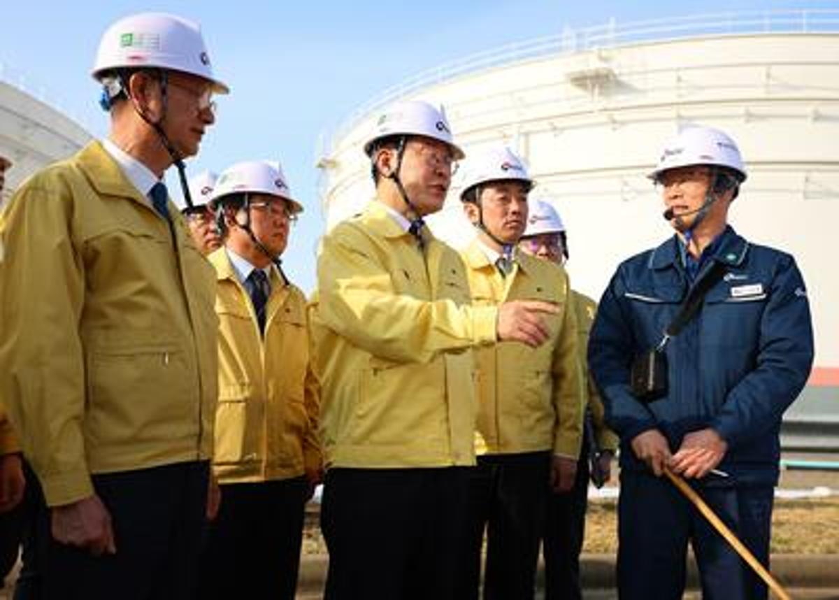 Middle East Oil Producers Eye S. Korean Reserve Bases Amid Hormuz Crisis