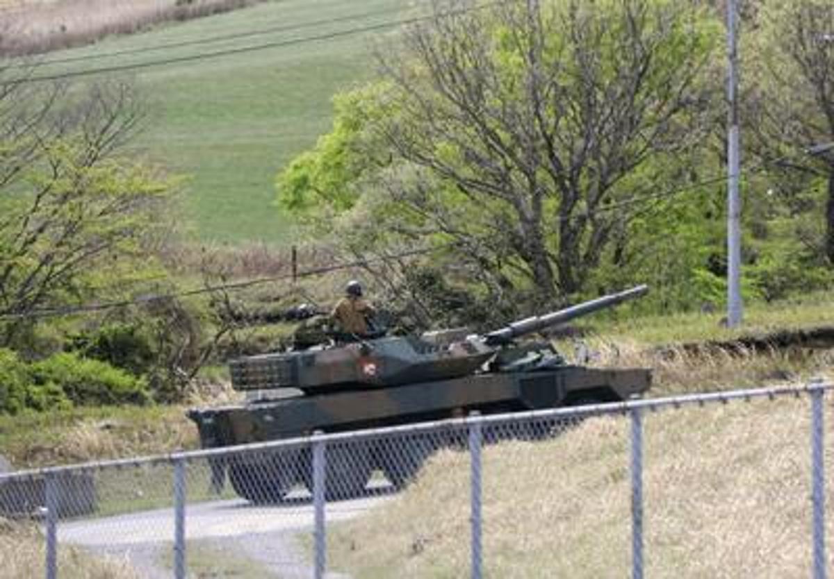 3 Japanese Defense Force Members Killed in Tank Shell Explosion