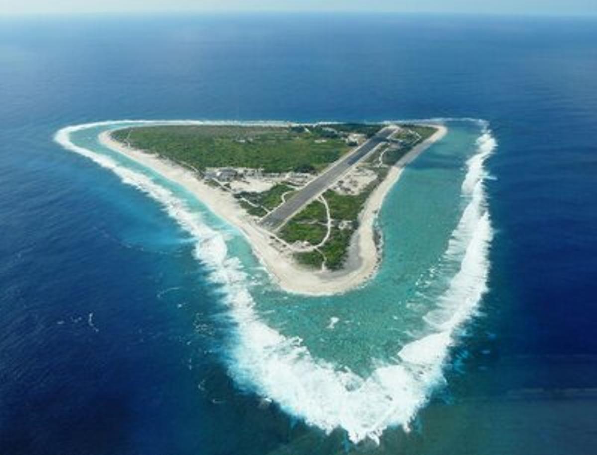 Tokyo Mayor Signals Willingness for Nuclear Waste Site Survey on Minamitori