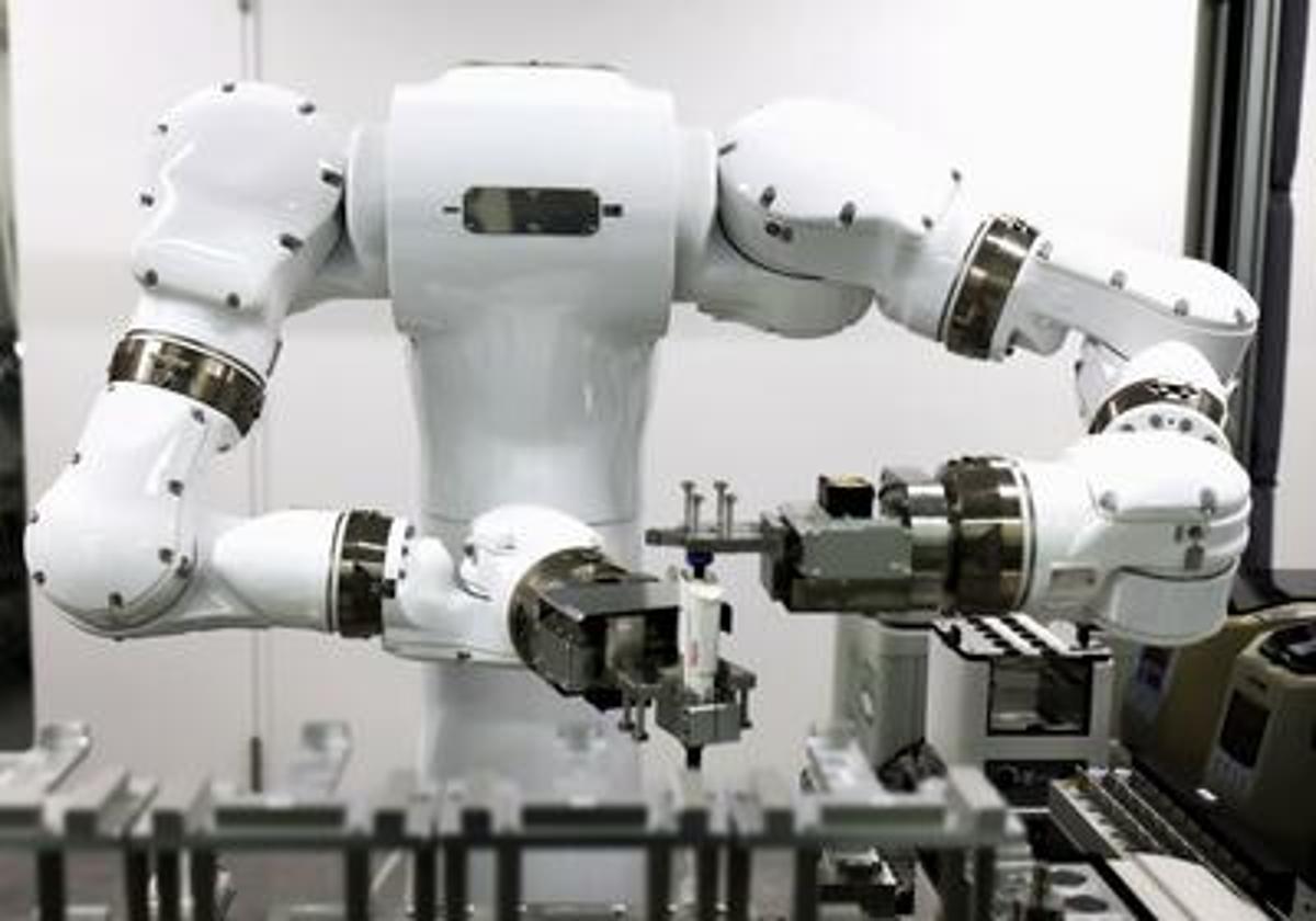 Unmanned Lab Opens with Robots at Work as Researchers Push AI, Automation
