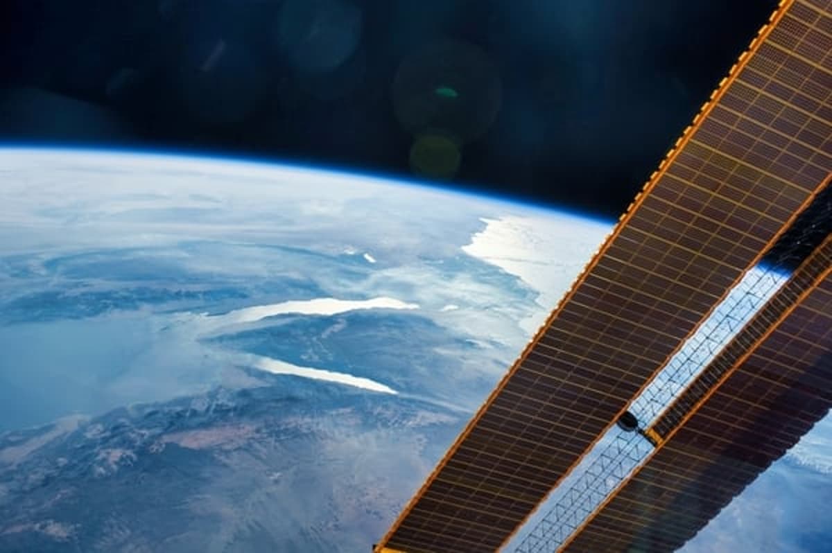 UFO Space ETF Crosses $1 Billion Amid SpaceX IPO Frenzy