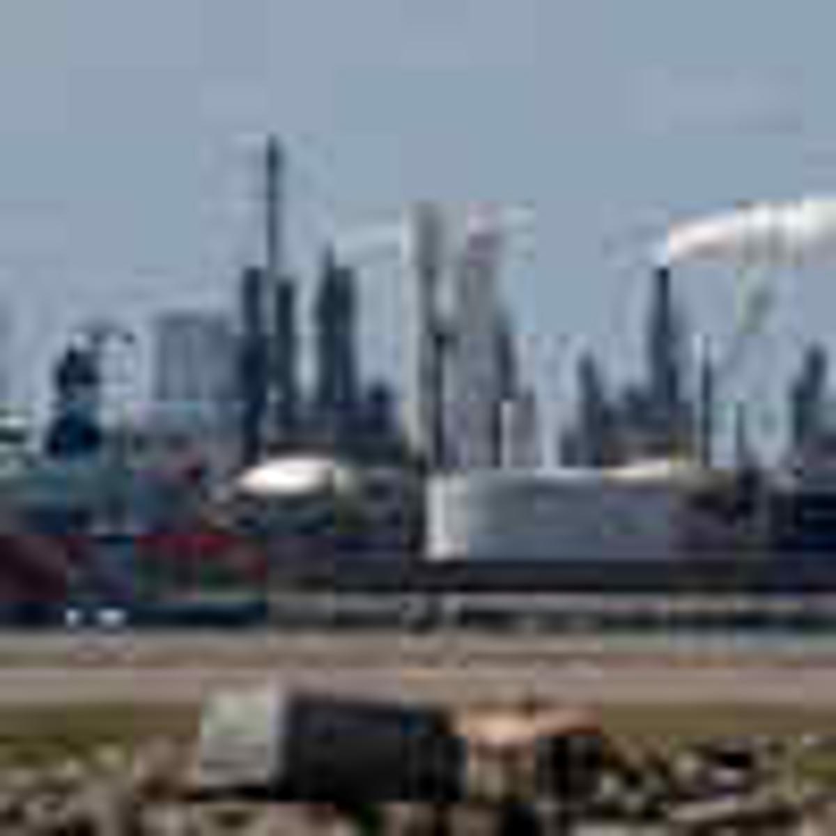 Trump Extends US Shipping Waiver by 90 Days to Ease Fuel, Fertiliser Supply