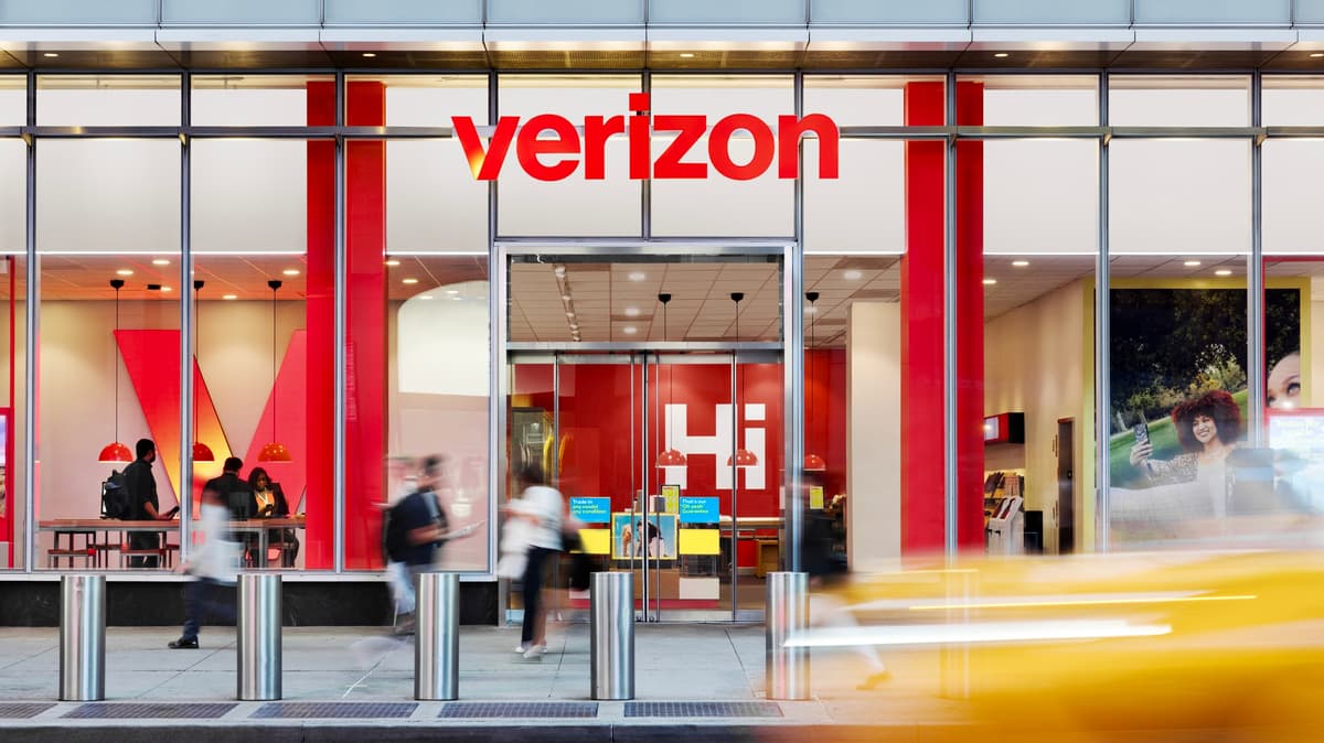 AI-Mad Verizon to Continue with Cuts After CEO's Jobs Warning
