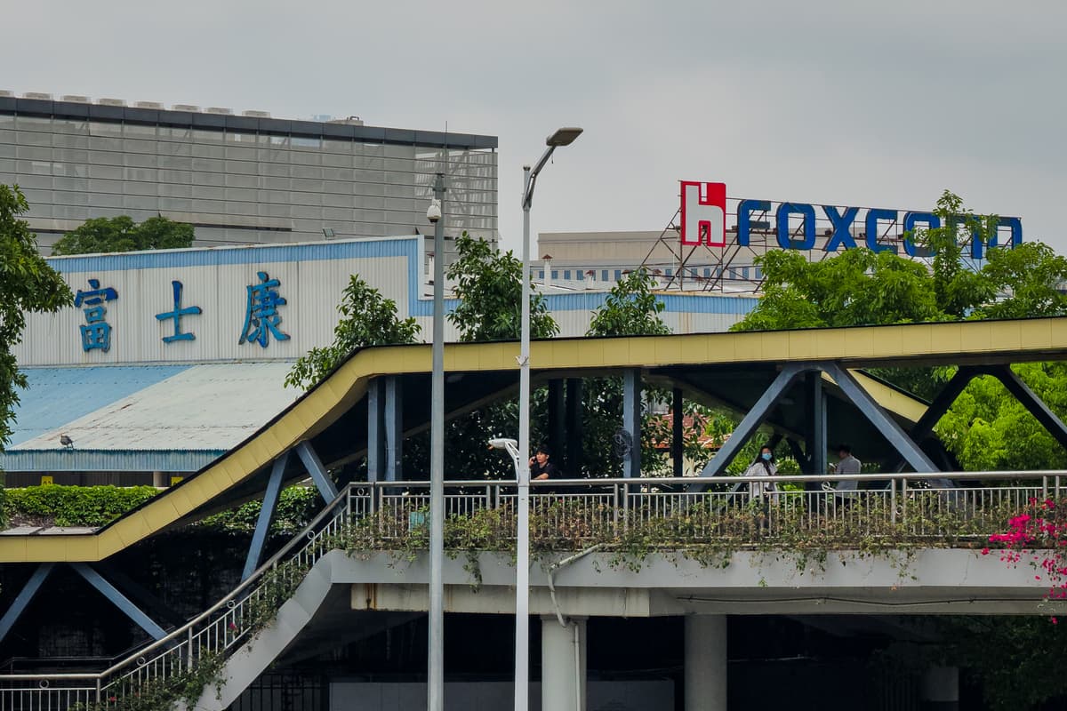 Schneider Electric, Foxconn Partner to Build Next-Gen Data Centers