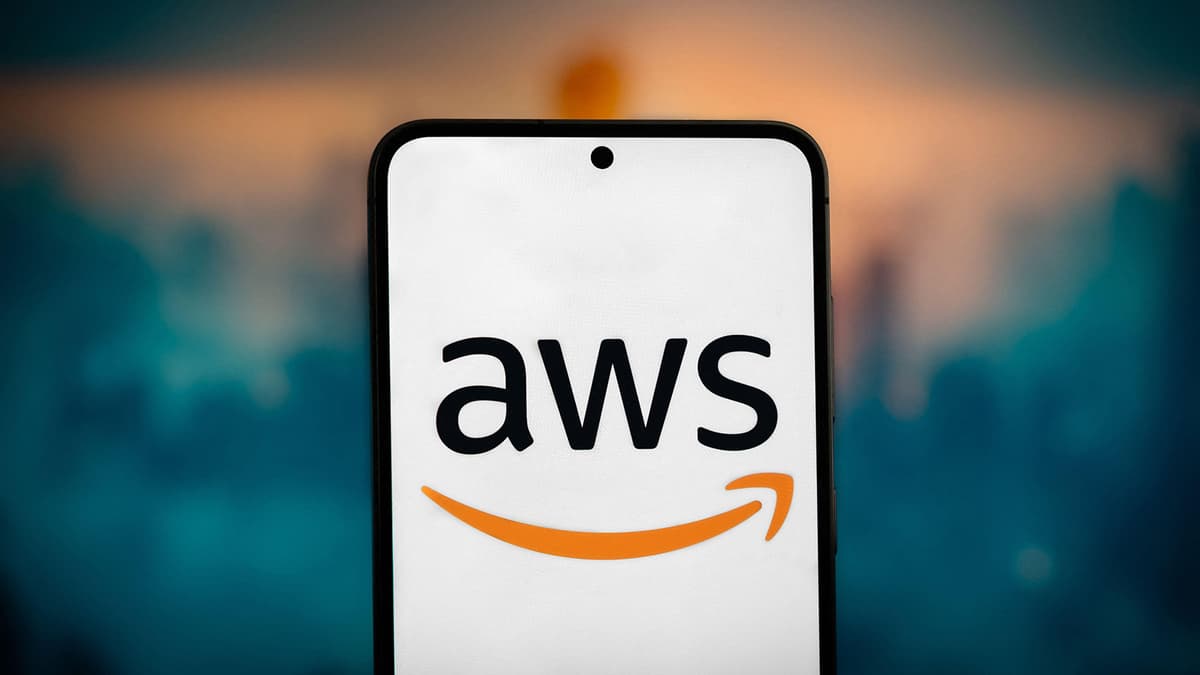 AWS Networking Boss Talks Roadmap, Hollow Core Fiber, and Data Center Future