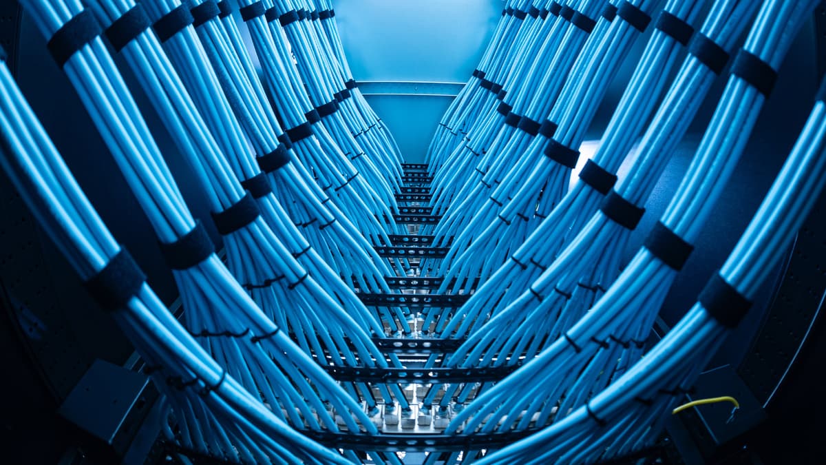 AI Factories Go Utility-Scale as Siemens Debuts 100 MW IT Design