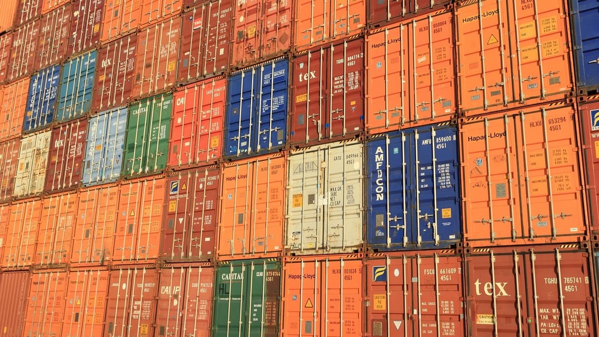 Pacific Container Spot Rates Plunge Ahead of Contract Season