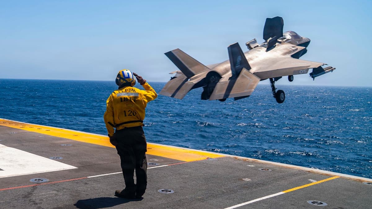 US Strikes Iranian Boats Attempting to Lay Mines