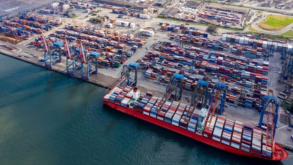 Brazilian Ministry Asks to Suspend Santos Mega Terminal Bidding Process