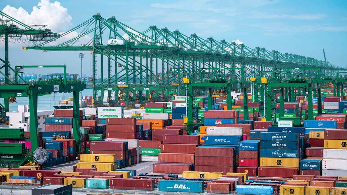 Singapore Eyes Autonomous Feeders Between Container Terminals