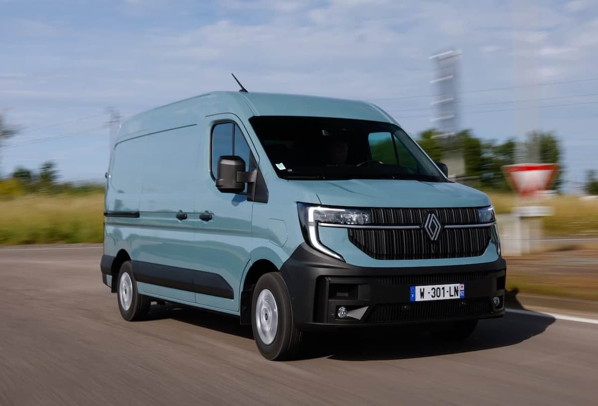 Renault Master E-Tech Confirmed for Australia: Electric Full-Size Van Arriving to Fight Ford E-Transit and Mercedes-Benz eSprinter