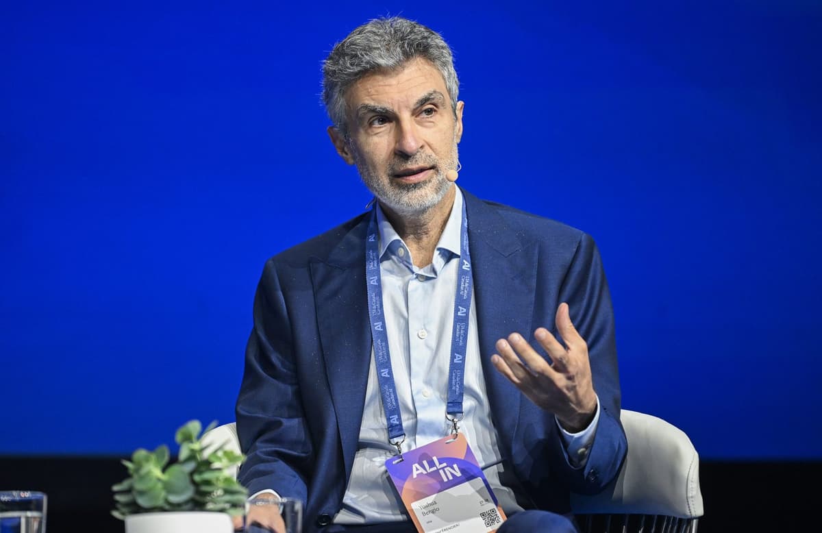 AI Godfather Warns Humanity Risks Extinction by Hyperintelligent Machines with Their Own ‘Preservation Goals’ Within 10 Years