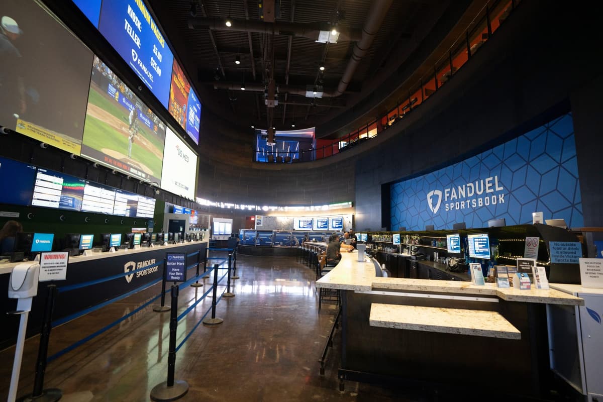 Warren Buffett Calls Sports Betting a ‘Tax on Stupidity’
