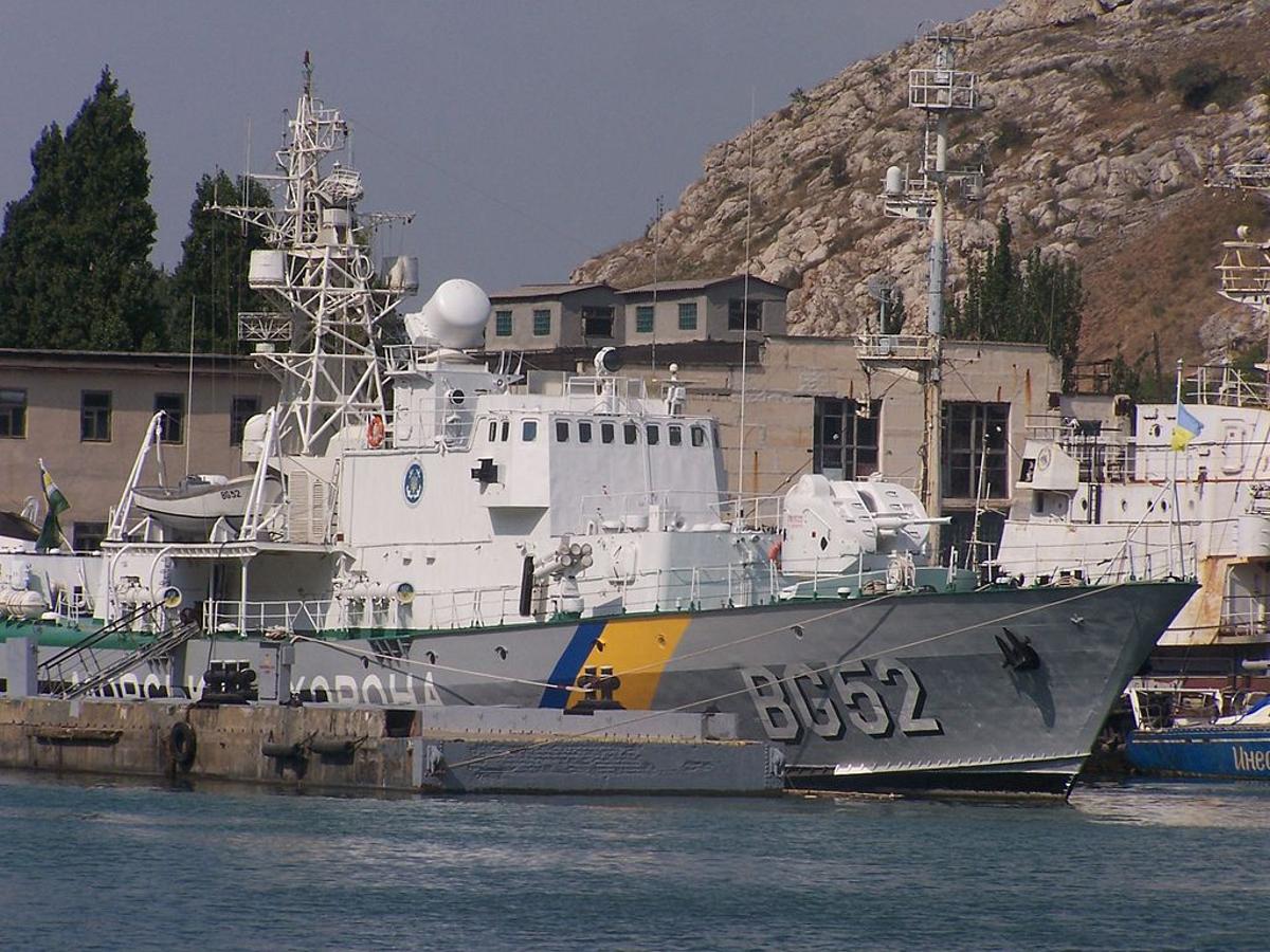 Russian Forces Attack Rescue Vessels In Ukrainian Waters, Causing Injuries