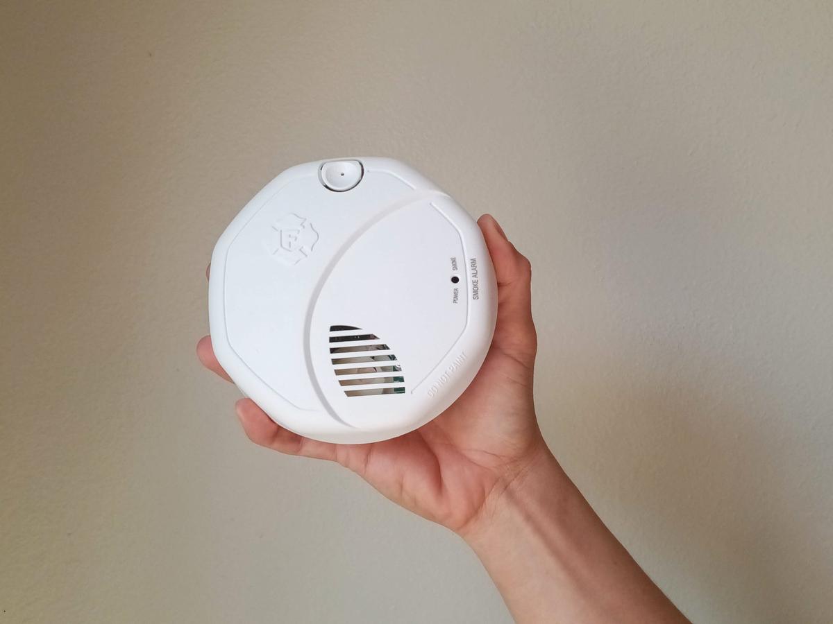 The First Alert Dual-Sensor Smoke Detector Increases Home Safety With Two Types of Smoke Sensing Technology