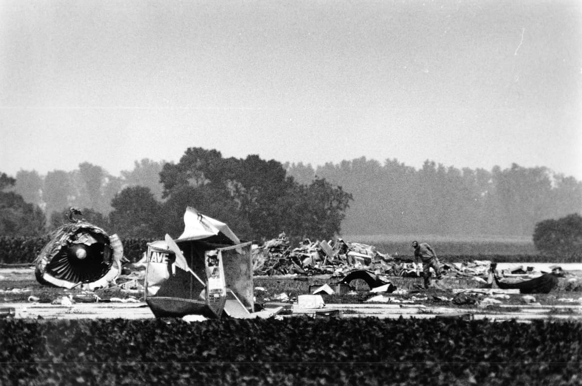 An Airliner Was Falling Out of the Sky With No Way to Steer. Then the Pilots Tried Something Unthinkable.