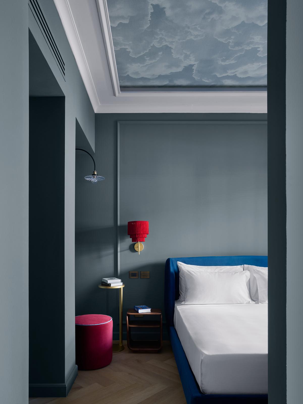 ELLE Decor Checks In: Casa Laveni, Milan