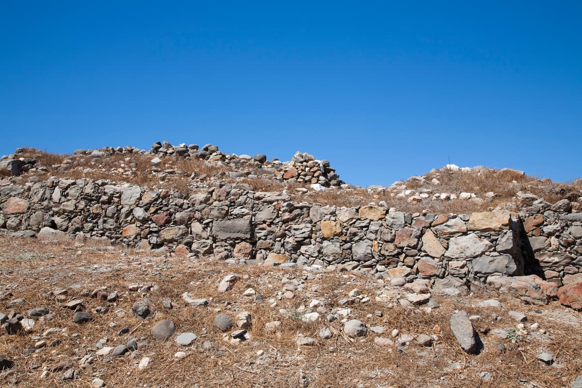 Metal Detectorists Found an Ancient Hoard That Led to a Mysterious Structure