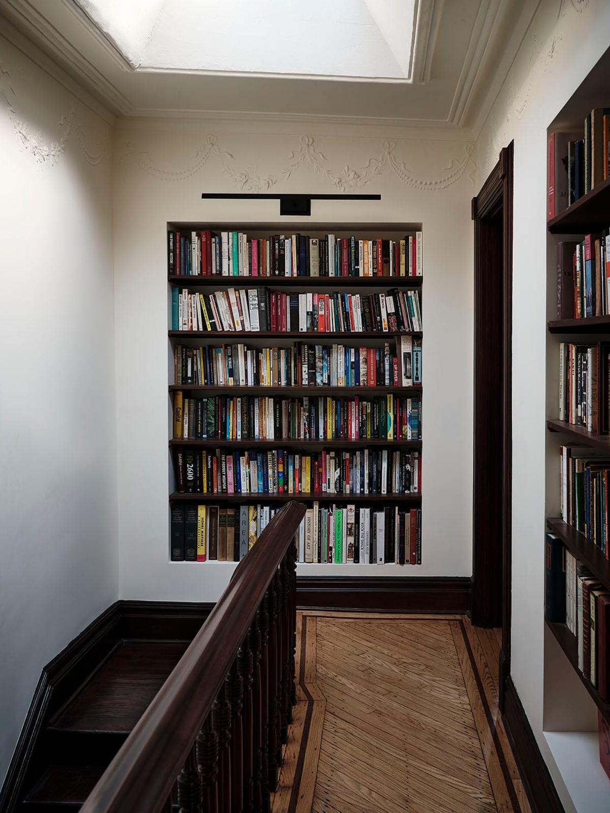 4 Bookshelf Styling Trends to Level Up Your Personal Library