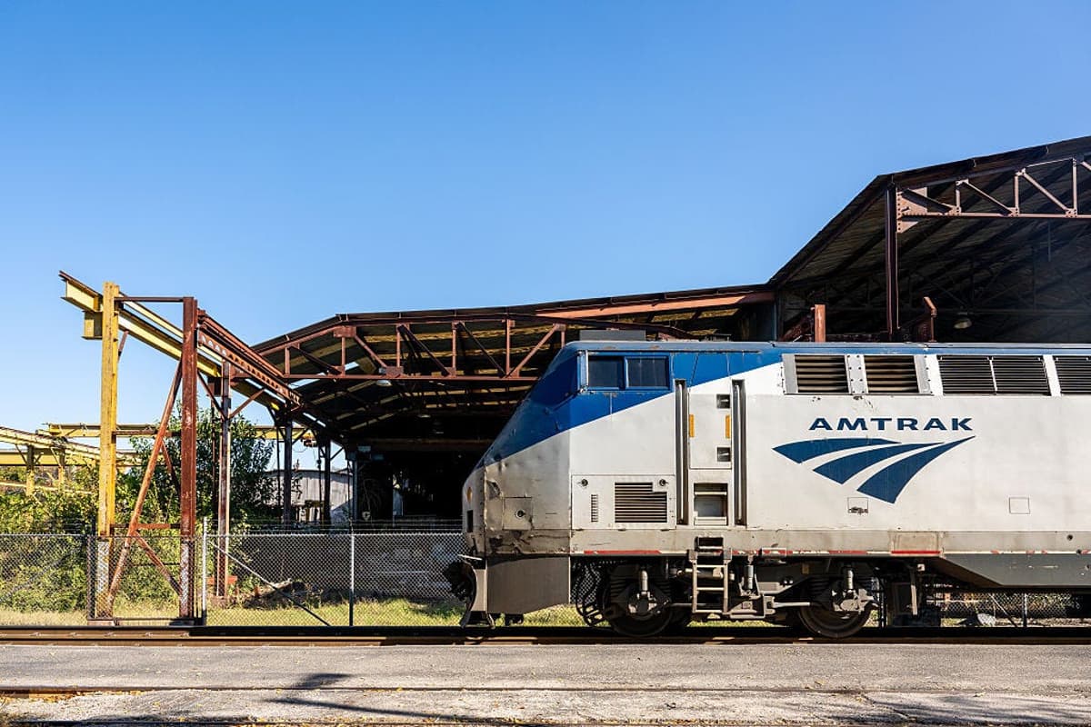 Amtrak Is Trying to Attract Riders by Mimicking Car Commercials