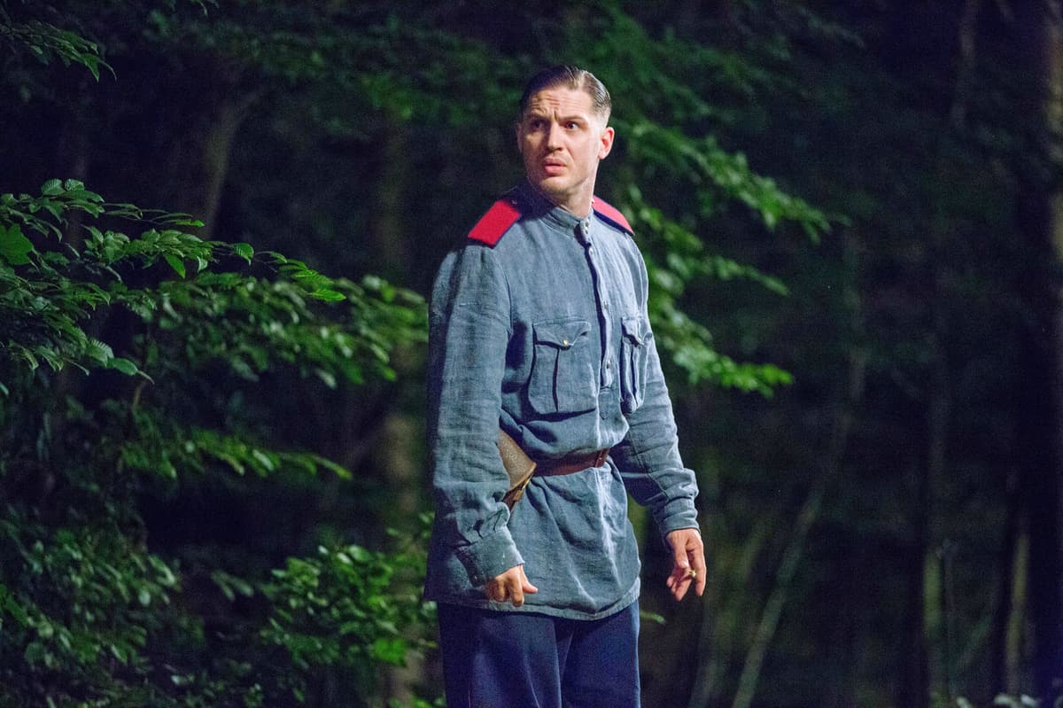 Gary Oldman and Tom Hardy's "Excellent" Mystery Thriller Is Now Streaming for Free
