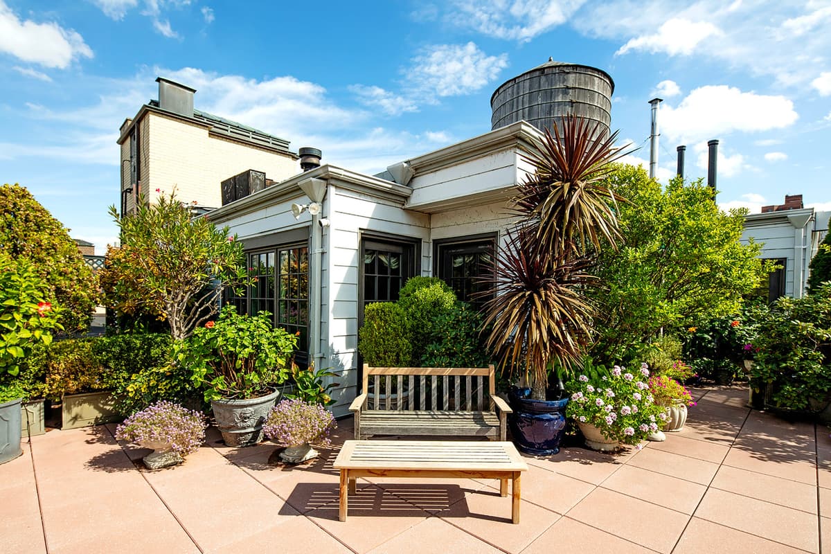The Penthouse Owned by Jackie Kennedy’s Longtime Partner Maurice Tempelsman Is Now For Sale