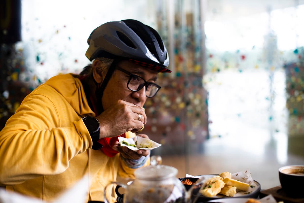 A Cycling Coach Says You’re Probably Not Eating Enough. Here’s the Fueling Strategy That Works.