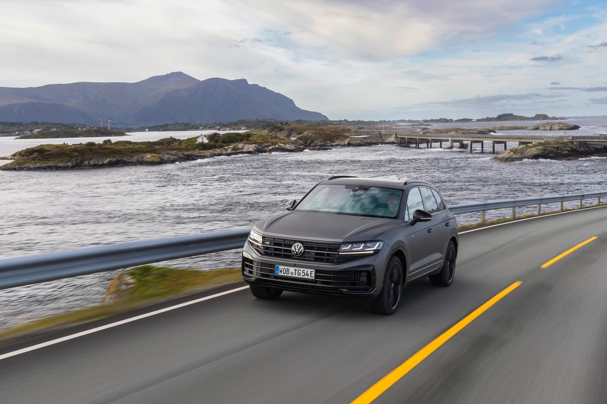 VW Is Mulling a New Flagship SUV for a More Affluent Crowd