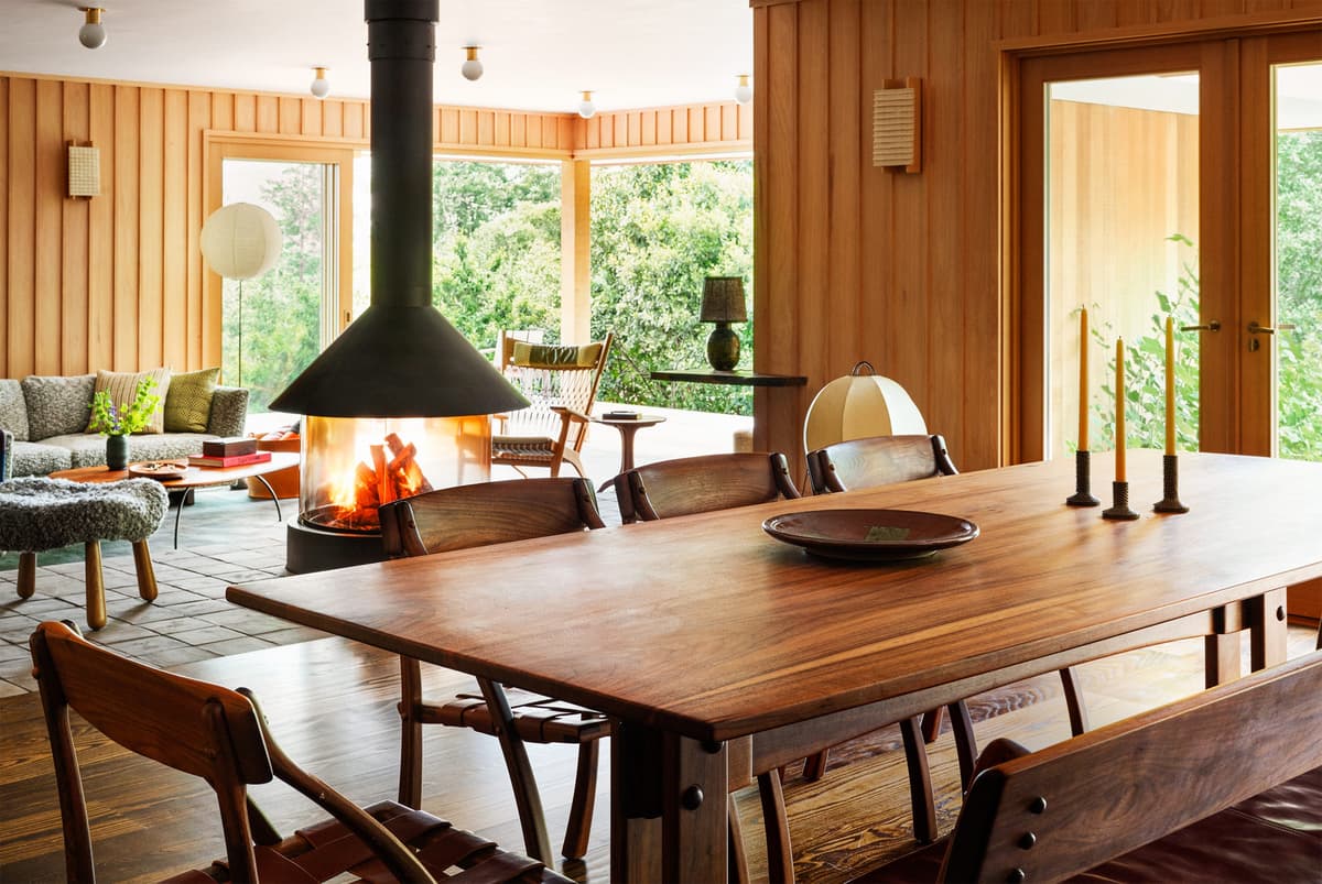 In Northern California, a Midcentury Home Channels a Rugged Kind of Luxury