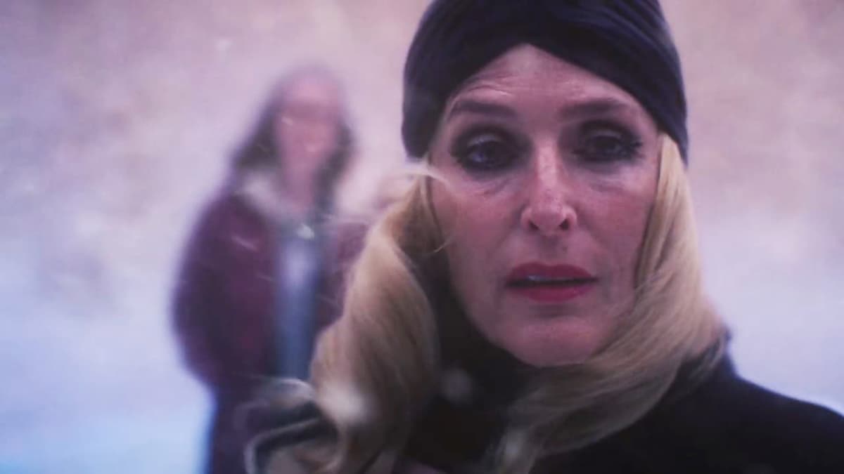 Gillian Anderson's "Insane yet Cosy" New Movie Confirms First UK Screening