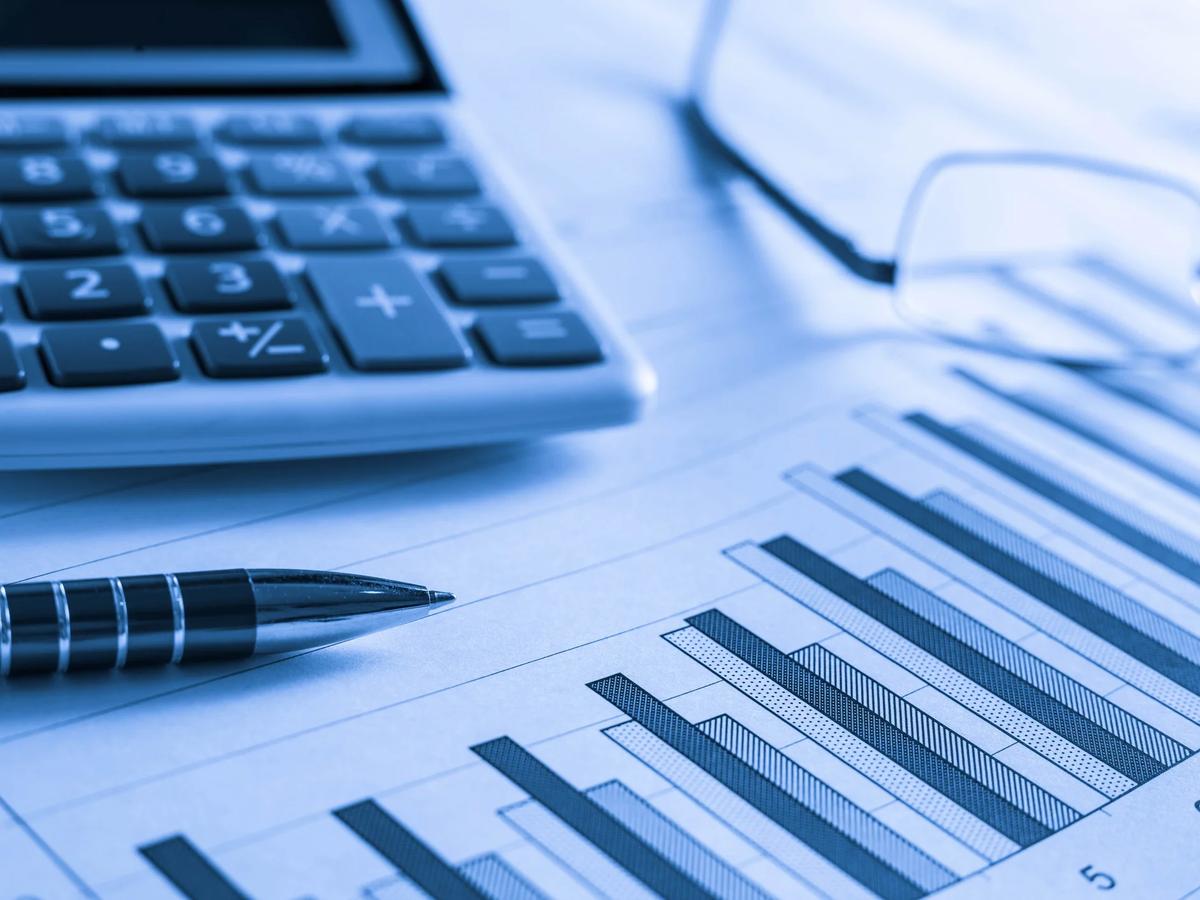 Global Commercial Rates Trend Downward, US Rates Flat in Q4 2025