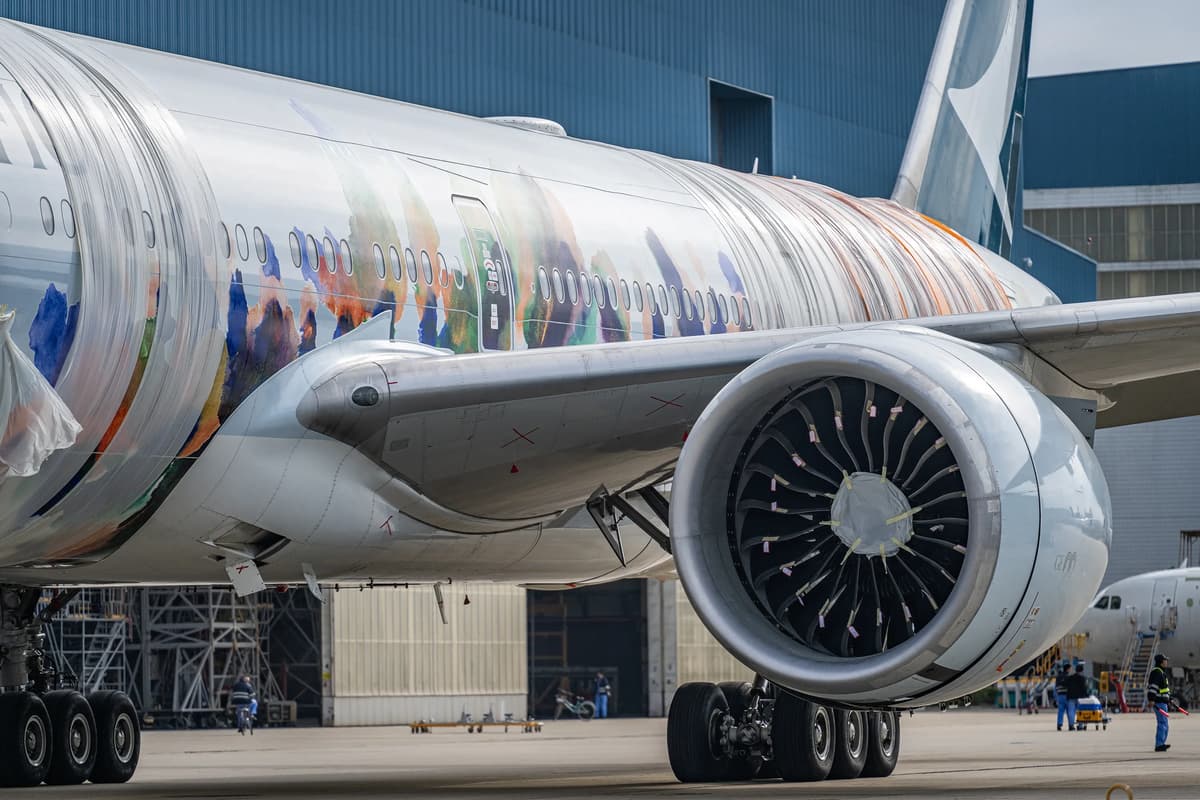 Cathay Pacific Unveils Final 80th‑anniversary Livery on 777-300ER