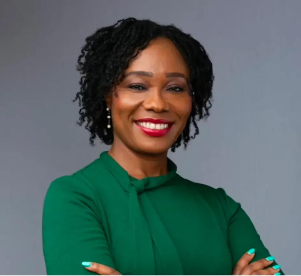 Prioritizing Stakeholders Shapes Trustful Communication Strategies