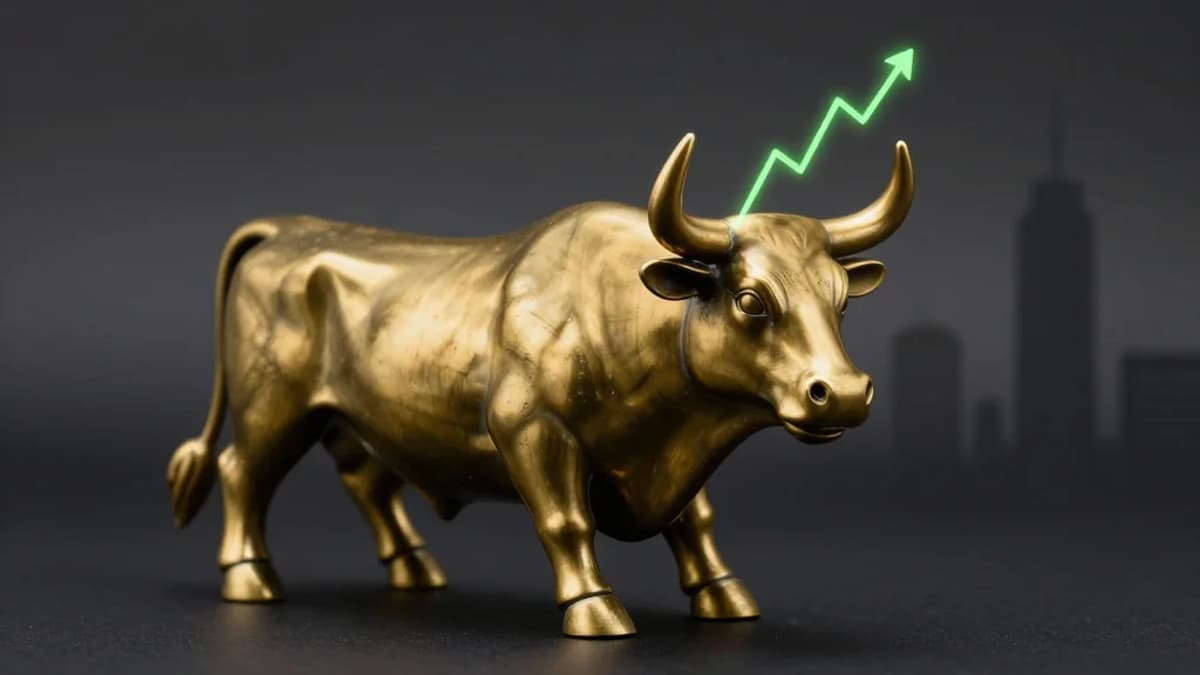 Tech Rebounds, Commodities Surge as Growth Revives