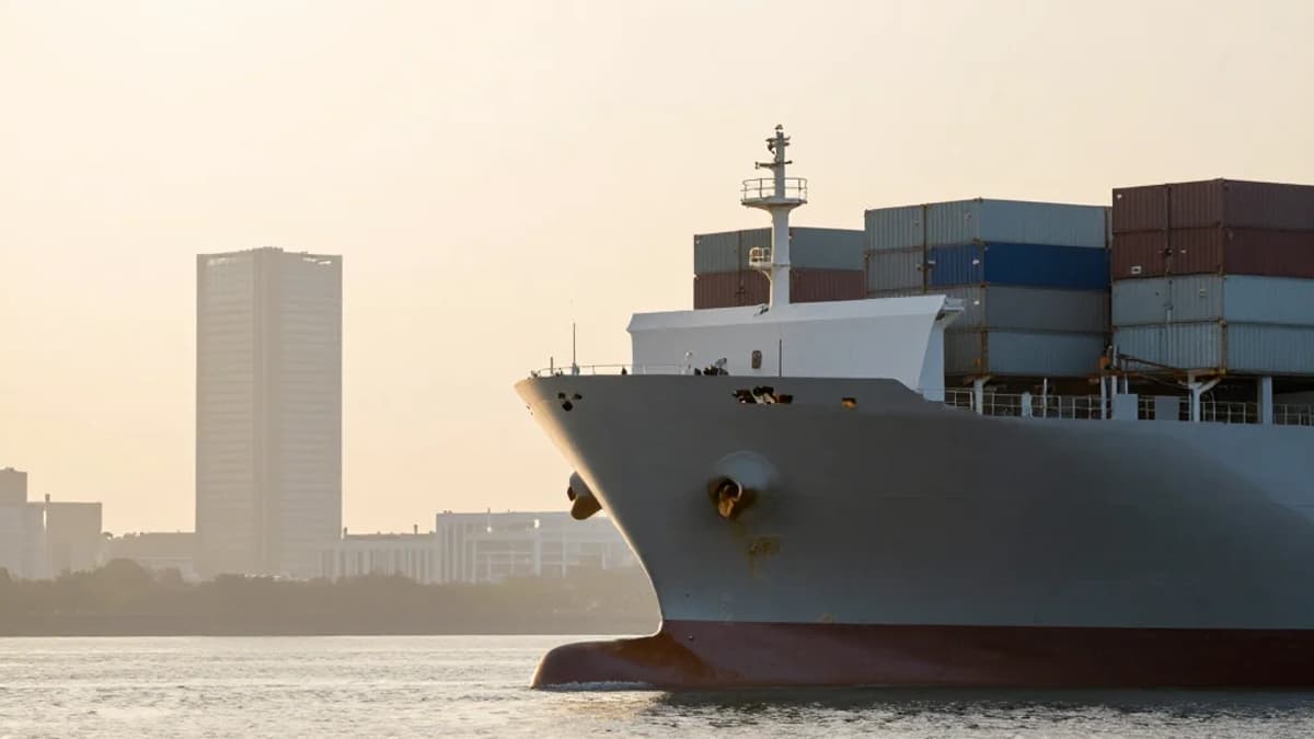 ONE Nears Controlling Stake in Seaspan Ship Lessor