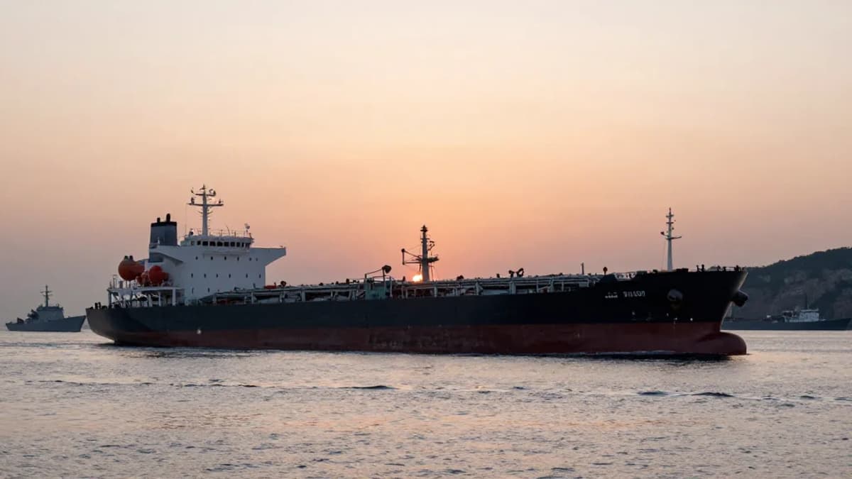 US Should Apply Venezuelan Seizure Tactics to Iranian Tankers