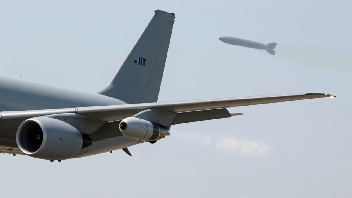 USAF Considers Mini‑Missiles to Defend Tankers