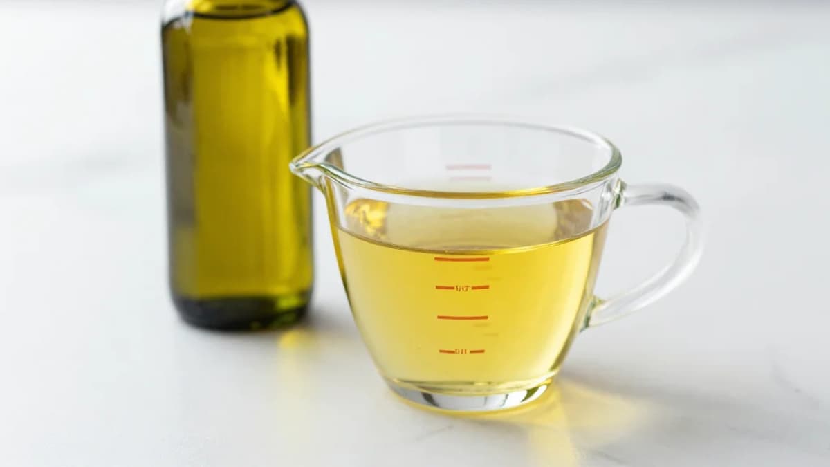 Effects of Low-Dose Medium-Chain Triglycerides on Bowel Habit Outcomes in Japanese Adults Prone to Constipation: A Randomized, Double-Blind, LCT-Controlled Crossover...