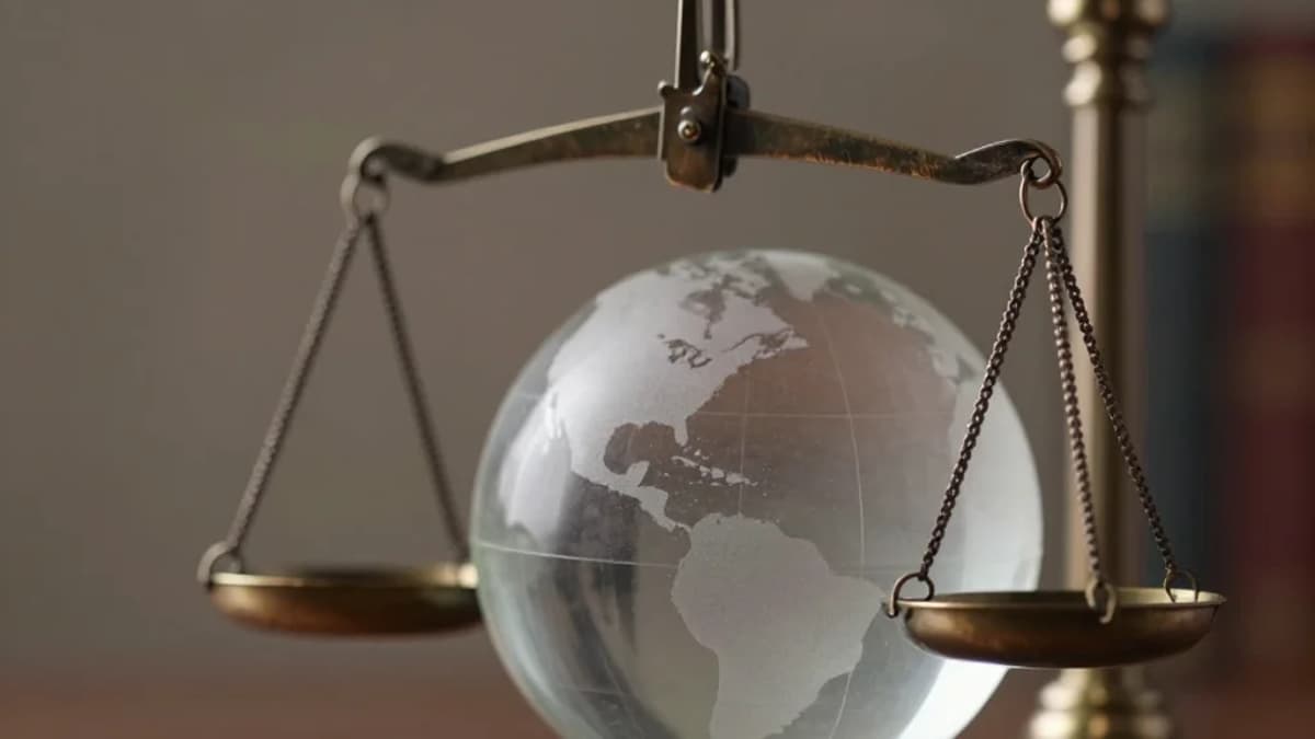 NYT’s SCOTUS Tariff Blog Offers Live Global Coverage