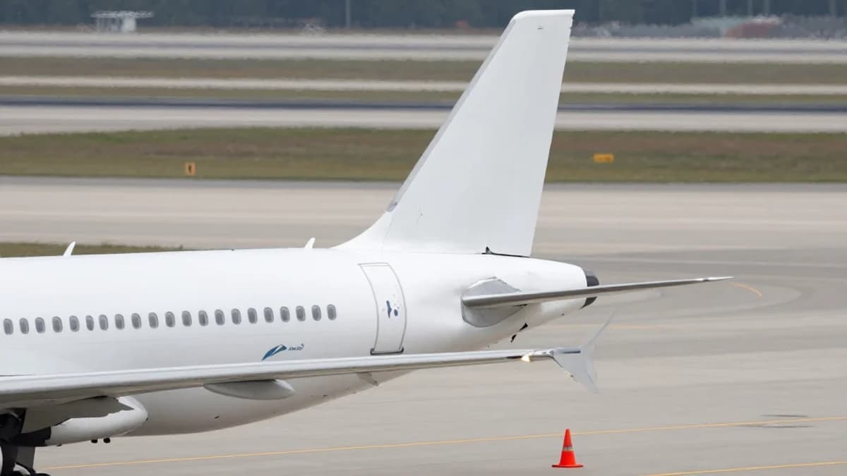 Frontier Sues American Airlines For $100,000+ After Collision At Miami International Airport Badly Damaged Plane