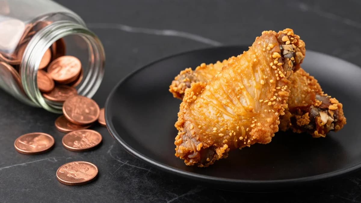 Wingstop Comparable Sales Fall Amid Consumer Weakness