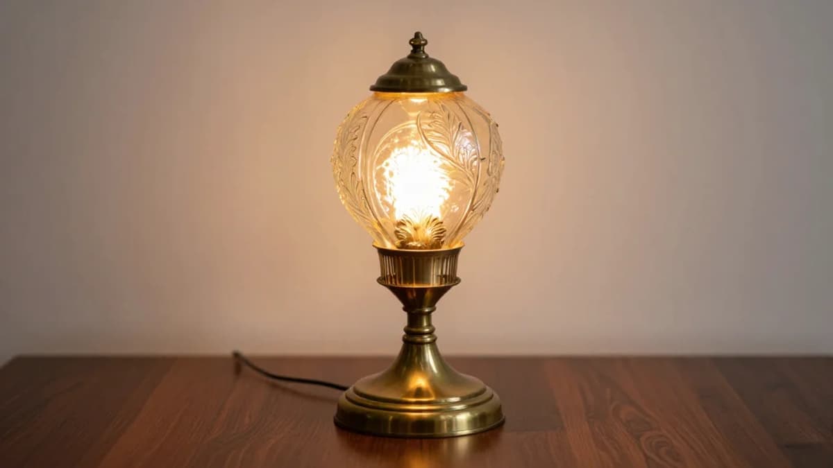 Designers Say This Vintage Piece Is the “Jewelry” Every Room Is Missing